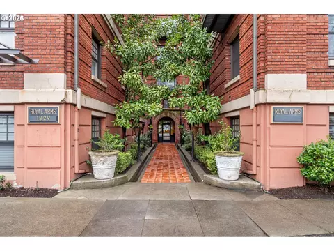1829 NW Lovejoy St #408, Portland, OR 97209