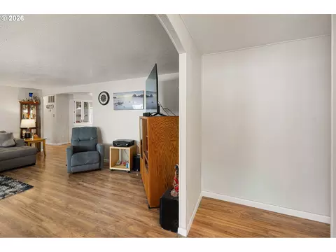4800 Barger Dr #39, Eugene, OR 97402 photo 4