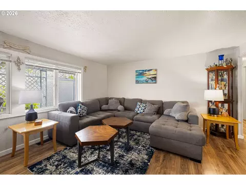 4800 Barger Dr #39, Eugene, OR 97402 photo 6