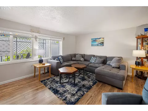 4800 Barger Dr #39, Eugene, OR 97402 photo 10