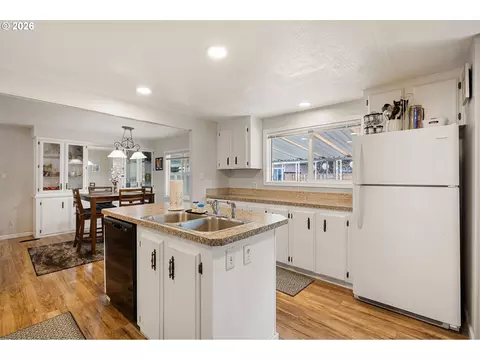 4800 Barger Dr #39, Eugene, OR 97402 photo 16