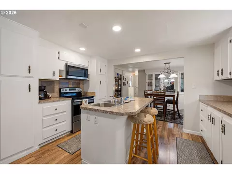 4800 Barger Dr #39, Eugene, OR 97402 photo 18