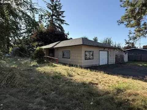 Exterior - 4694 Daisy St, Springfield, OR 97478 photo 2 of 9