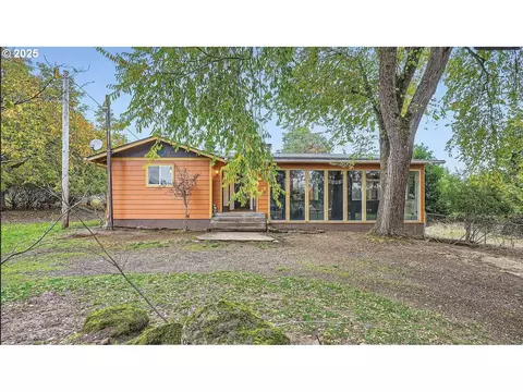 12365 SEola Hills Rd, Dayton, OR 97114