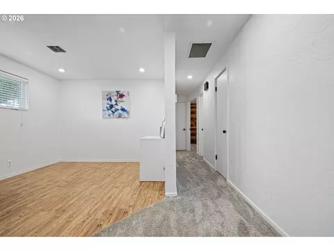 Entry Way - 936 Quinalt St, Springfield, OR 97477 photo 1 of 2