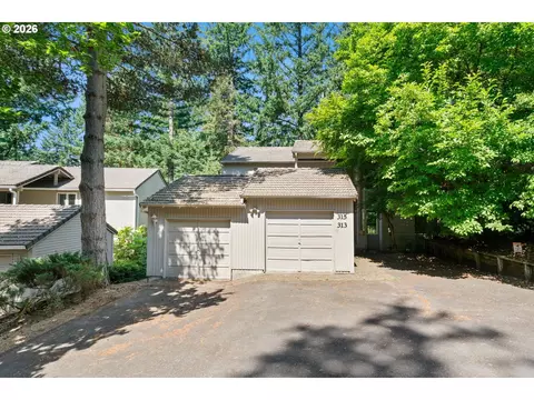 313 Cervantes, Lake Oswego, OR 97035