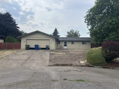 430 W College St, Mount Angel, OR 97362