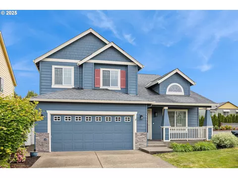 802 N 28th Ave, Cornelius, OR 97113