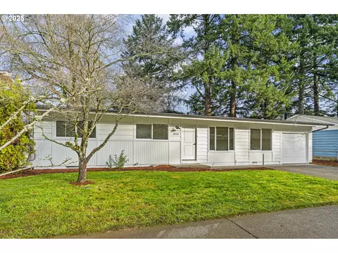 15133 SE Woodward St, Portland, OR 97236