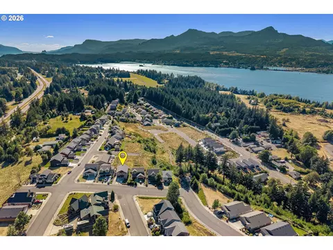 View/Area - 91 SE Warm Springs Dr, Cascade Locks, OR 97014 photo 4 of 7