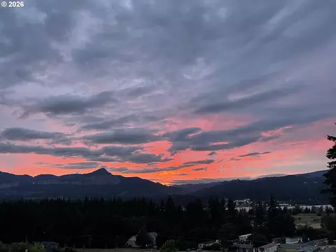 View/Area - 91 SE Warm Springs Dr, Cascade Locks, OR 97014 photo 2 of 7