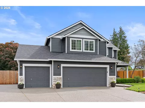 12717 Roman Ct, Oregon City, OR 97045