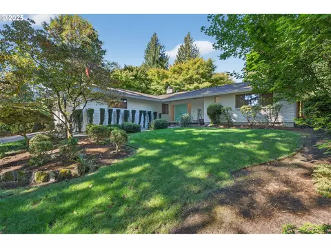 5903 SW Miles Ct, Portland, OR 97219
