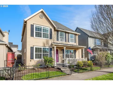 6327 NE Chestnut St, Hillsboro, OR 97124