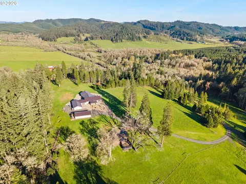 View/Area - 5996 Hayhurst Rd, Yoncalla, OR 97499 photo 1 of 1