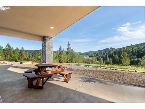 Exterior - 5996 Hayhurst Rd, Yoncalla, OR 97499 photo 6 of 9