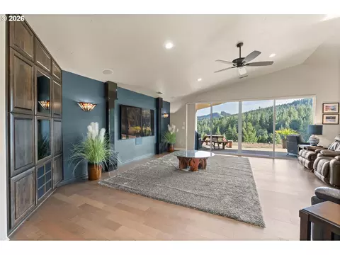 Living - 5996 Hayhurst Rd, Yoncalla, OR 97499 photo 1 of 5