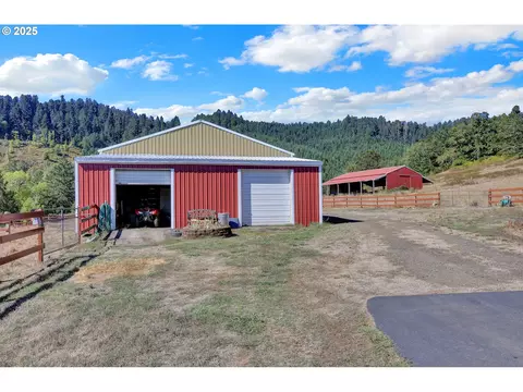 Exterior - 485 Andrews Rd, Yoncalla, OR 97499 photo 6 of 8