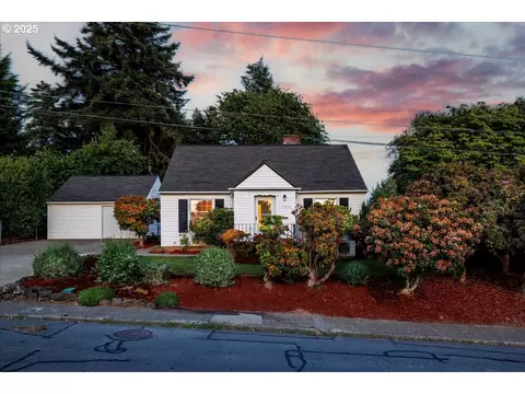 11932 SE 34th Ave, Milwaukie, OR 97222