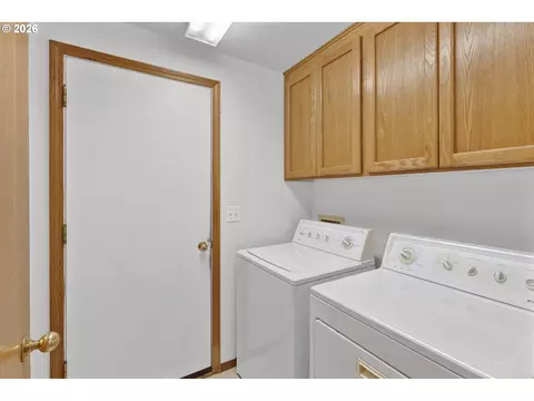 Other - 2362 Loch Dr, Springfield, OR 97477 photo 4 of 4
