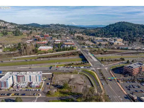 9155 SE Sunnyside Rd, Happy Valley, OR 97015