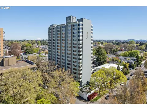 1220 NE 17th Ave #3D, Portland, OR 97232