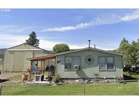 150 S 15th Ave, Elgin, OR 97827