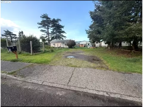 660 S Wall St, Coos Bay, OR 97420