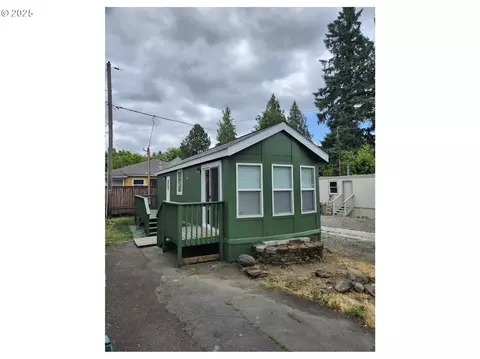7120 NE Lombard St #2, Portland, OR 97218