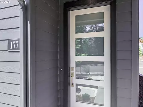Entry Way - 2403 NW 1st Dr, Gresham, OR 97030 photo 1 of 1