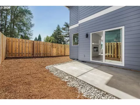 Exterior - 2403 NW 1st Dr, Gresham, OR 97030 photo 3 of 4