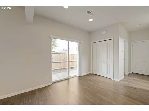 Living - 2189 SE 17th Aly, Gresham, OR 97080 photo 1 of 4