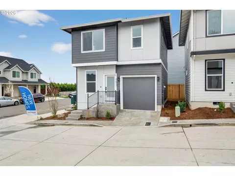 Exterior - 4077 SW Mckinley St #37, Gresham, OR 97080 photo 6 of 8
