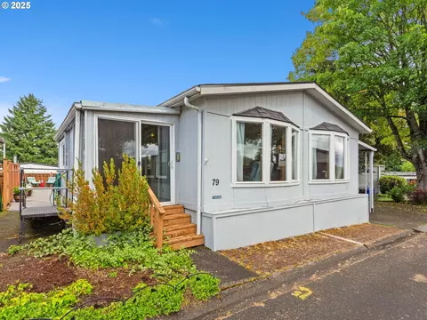 21100 NE Sandy Blvd #79, Fairview, OR 97024