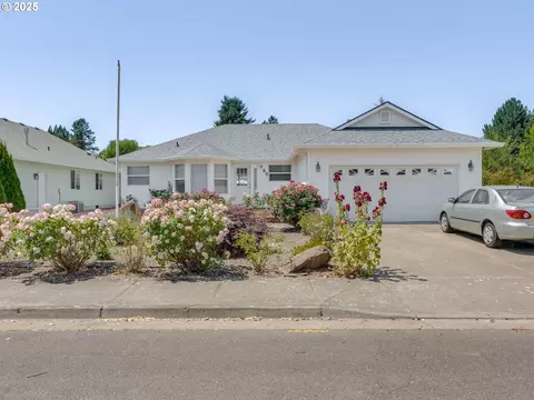720 SE Lacey St, Sheridan, OR 97378