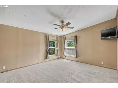 1949 SE Palmquist Rd #5, Gresham, OR 97080 photo 16