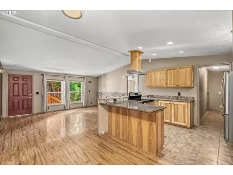 1949 SE Palmquist Rd #5, Gresham, OR 97080 photo 7