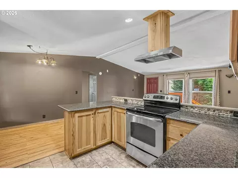 1949 SE Palmquist Rd #5, Gresham, OR 97080 photo 10