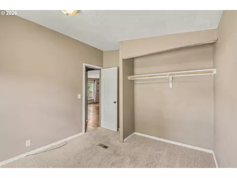 1949 SE Palmquist Rd #5, Gresham, OR 97080 photo 12