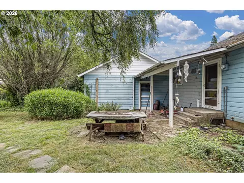 Exterior - 415 Date St, Drain, OR 97435 photo 9 of 13