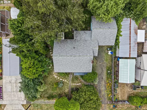 View/Area - 415 Date St, Drain, OR 97435 photo 11 of 12