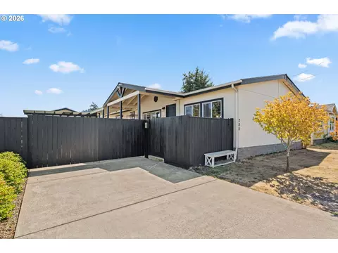 Other - 285 S 52nd Pl, Springfield, OR 97478 photo 2 of 7
