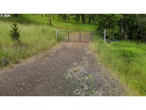 540 Horizon Ln, Myrtle Creek, OR 97457