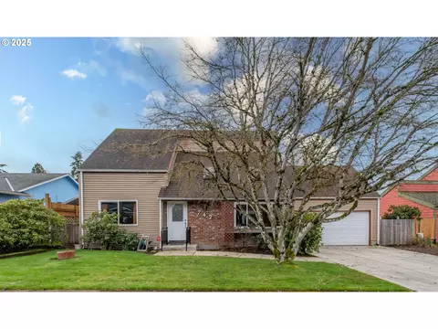 742 Harmony St, Lebanon, OR 97355