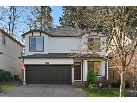 37810 Hamilton Ridge Dr, Sandy, OR 97055