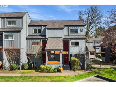 4 Touchstone #150, Lake Oswego, OR 97035