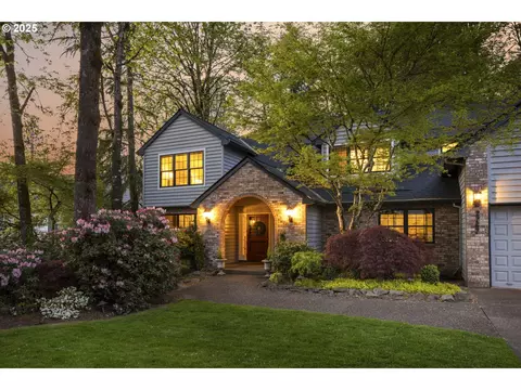 2757 Rivendell Rd, Lake Oswego, OR 97034