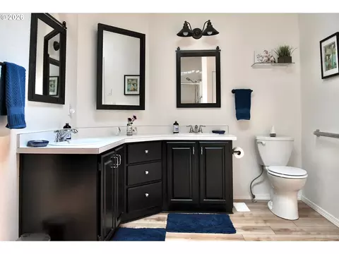 625 Glenbrook Cir, Florence, OR 97439 photo 30