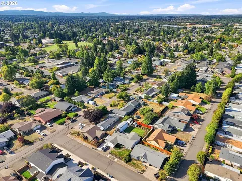 View/Area - 1099 Arcadia Dr, Eugene, OR 97401 photo 9 of 9