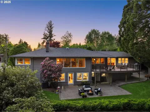 3370 SW Vista Dr, Portland, OR 97225